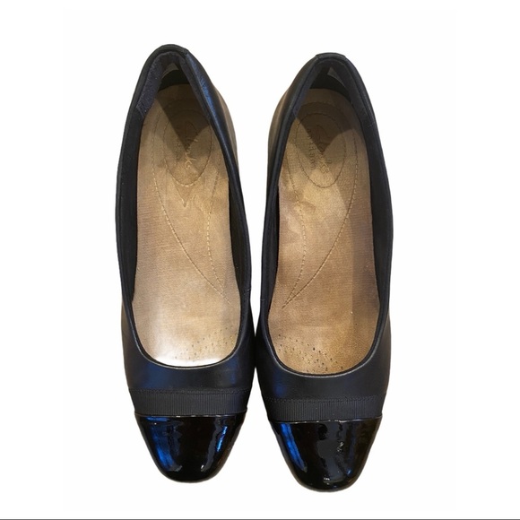 Clarks Shoes - Clark’s black shoes